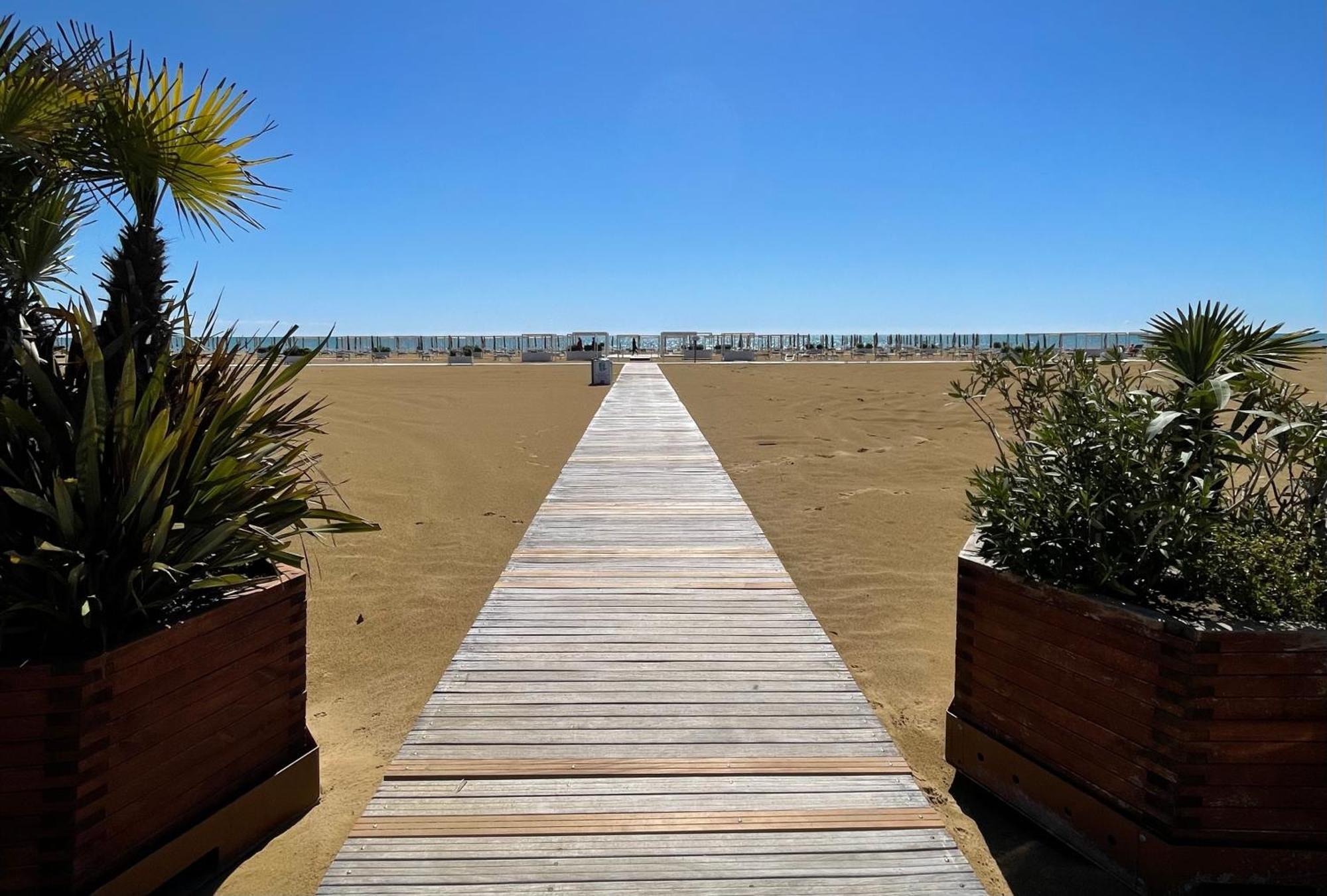 Villa Giorgio 2 Mare E Pineta Бибионе Экстерьер фото